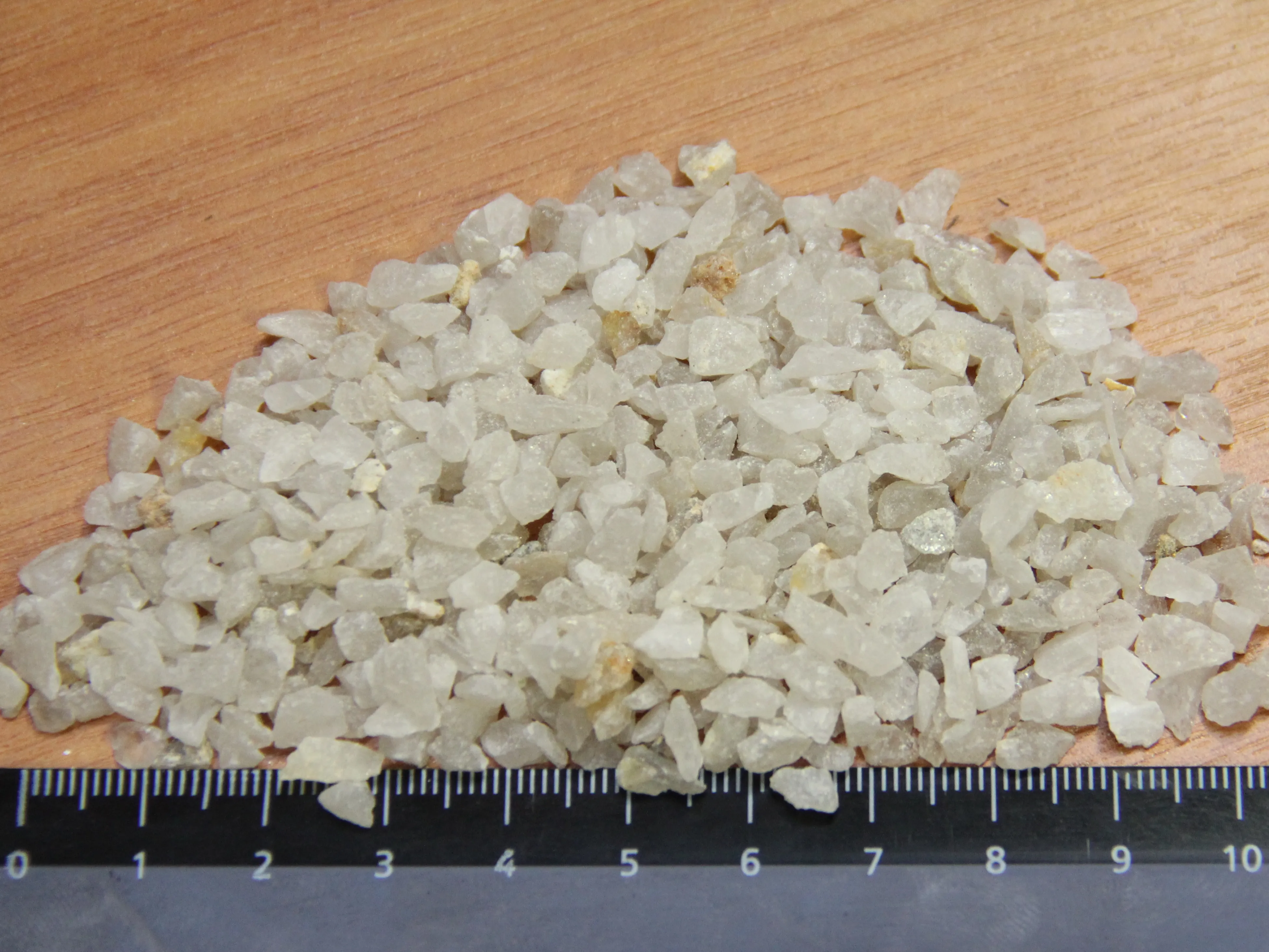 Дробленый кварцевый песок