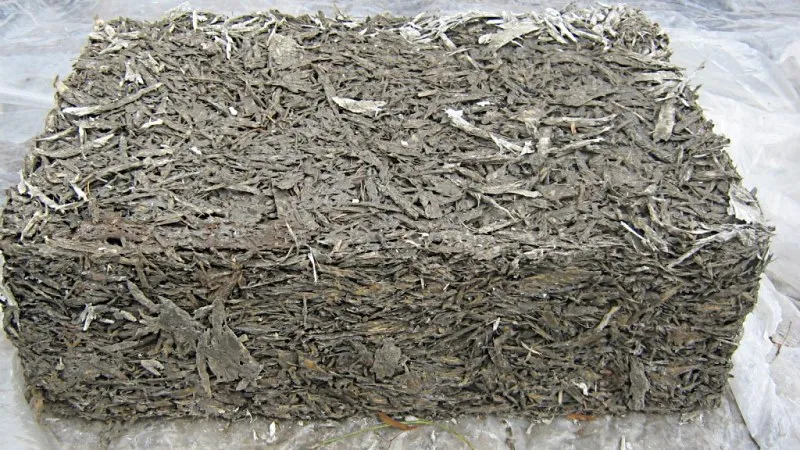 Блок из цемента и опилок