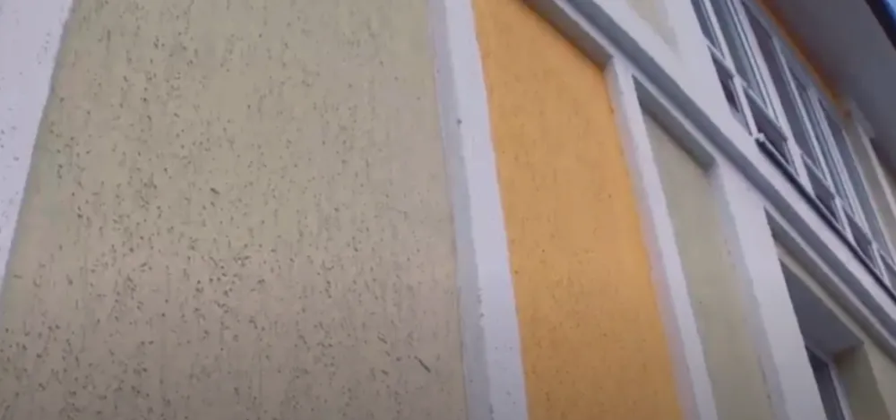 Всегда тщательно очищайте, выравнивайте и грунтуйте поверхность перед покраской. Тип грунтовки должен соответствовать типу краски.  Всегда тщательно очищайте, выравнивайте и грунтуйте поверхность перед покраской. Тип грунтовки должен соответствовать типу краски.