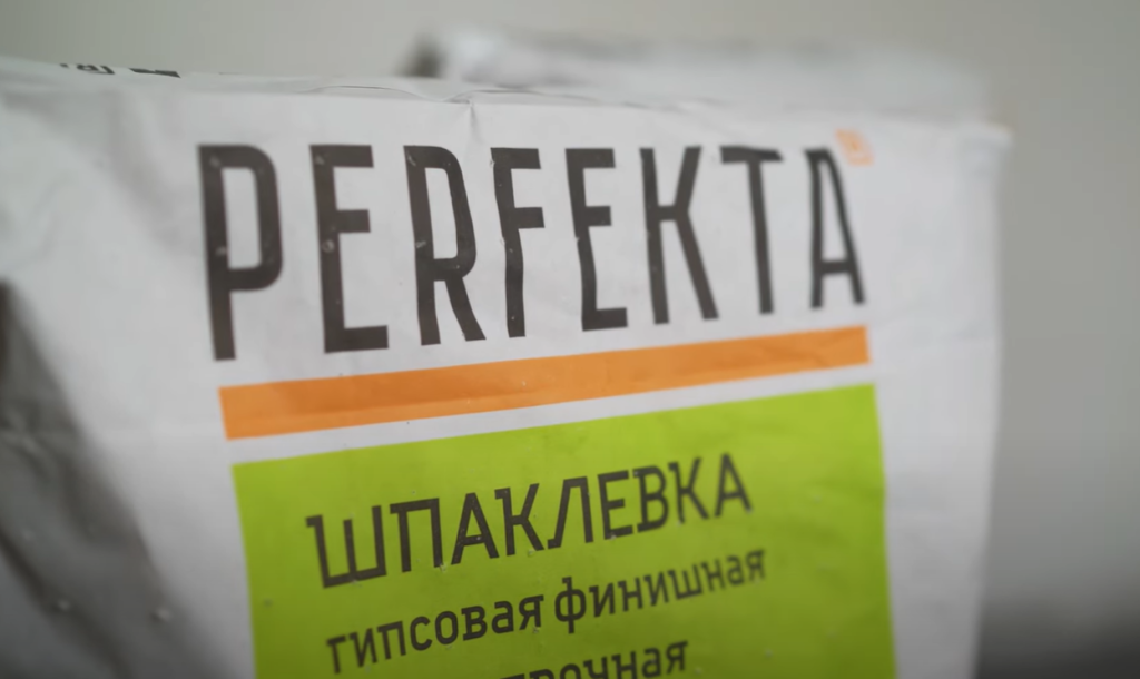 На рынке представлено множество типов шпаклевки, включая акриловые, гипсовые и алкидные. Например, гипсовая шпаклевка занимает около 30% рынка в Северной Америке, в то время как акриловые составы становятся все более популярными благодаря своей устойчивости к влаге и легкости в нанесении.